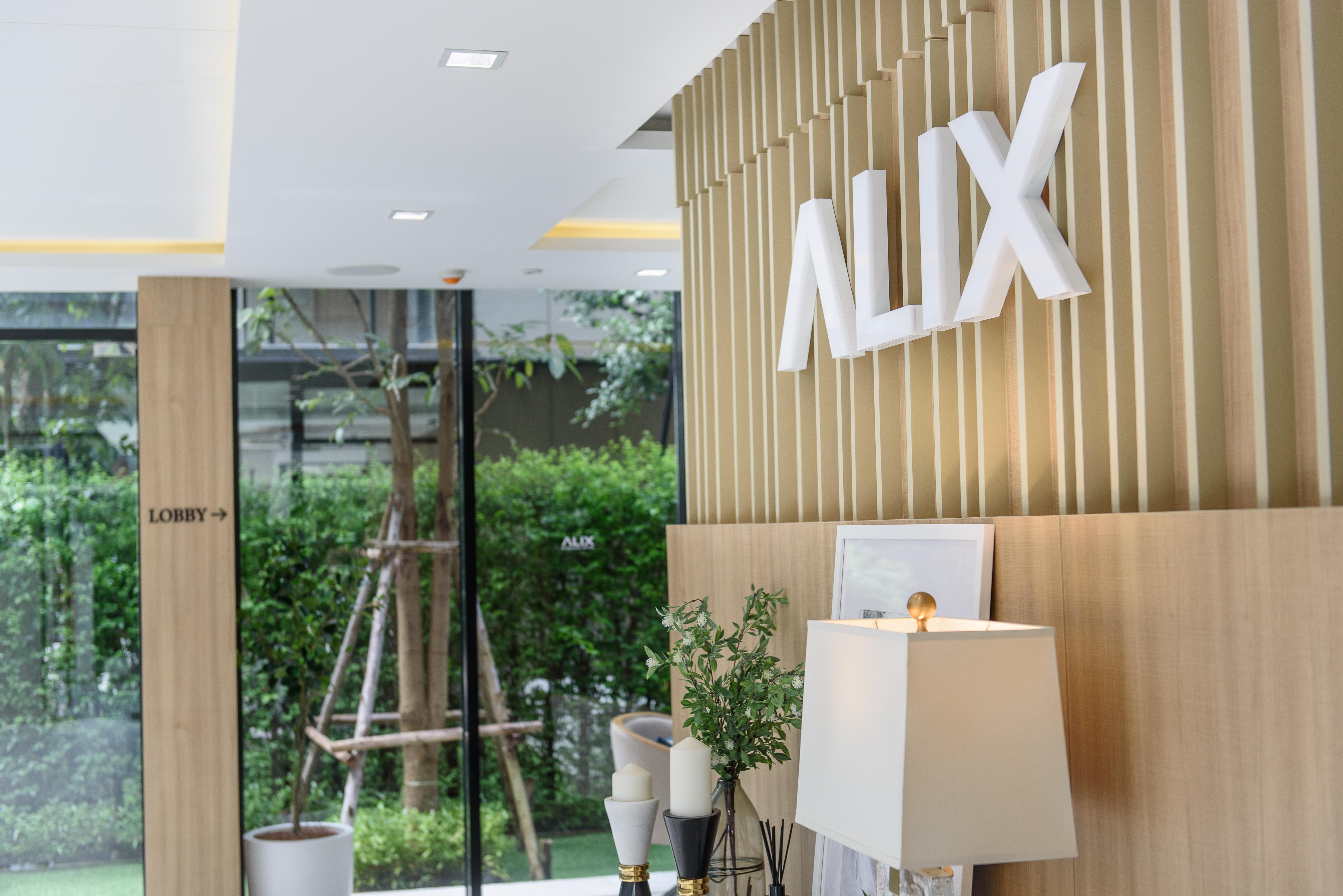 Alix Bangkok Hotel Exterior photo